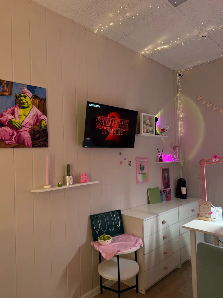 Салон красоты MOLCHANOVA NAIL STUDIO - 3