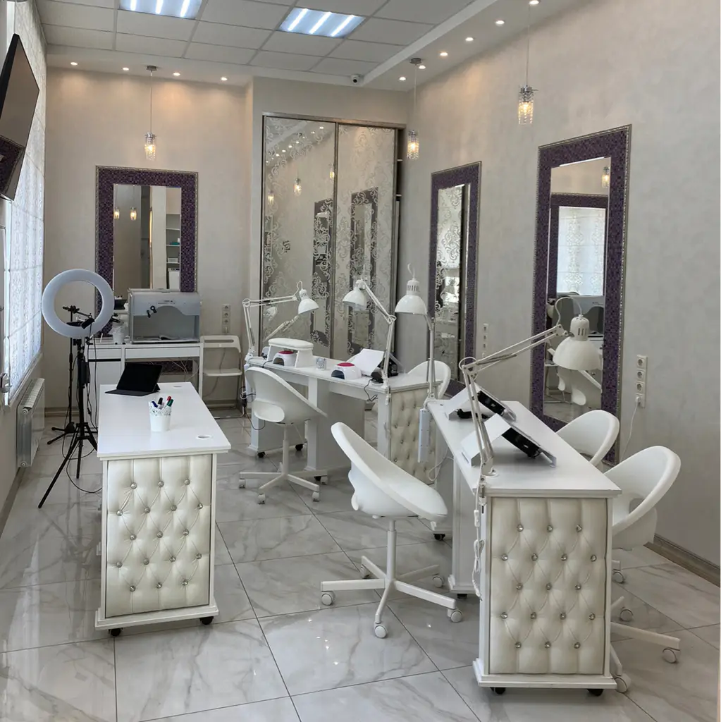 Салон красоты Lomova_nails_studio - 3