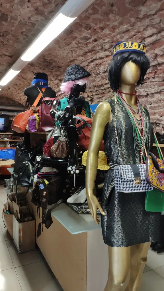 Салон красоты Jan-Jak Pidjak store - 10