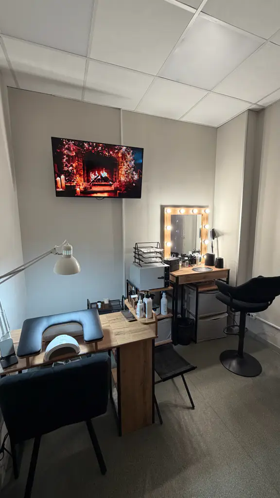 Салон красоты Зона красоты Брови&Ногти (Beauty Brow&Nail Studio) - 2