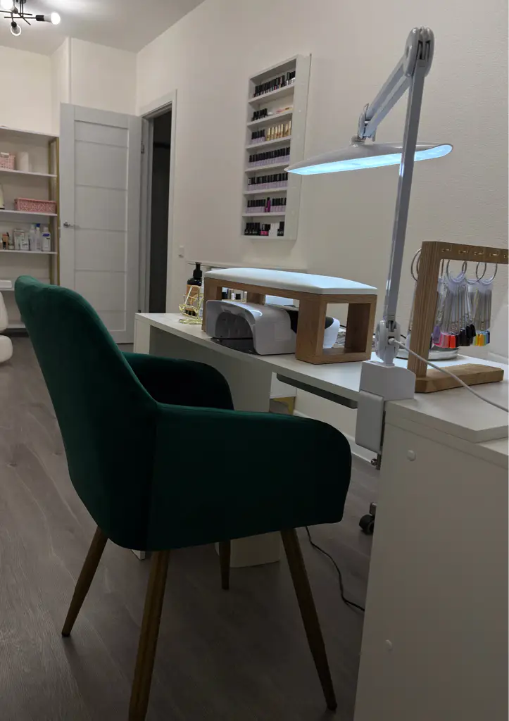 Салон красоты Студия Lashbrow & Nails - 3