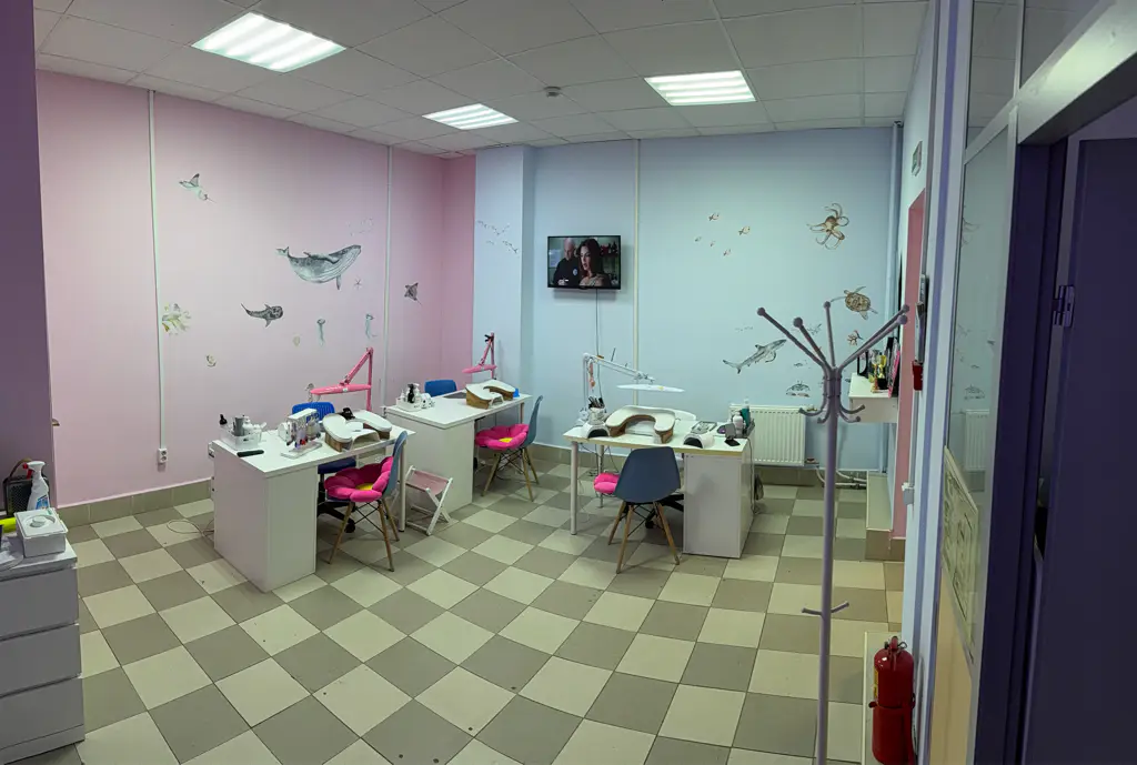 Салон красоты СТУДИЯ МАНИКЮРА И ПЕДИКЮРА МОРЕ - 4