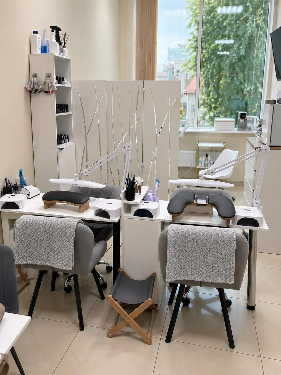 Салон красоты EB Nail Bar - 3