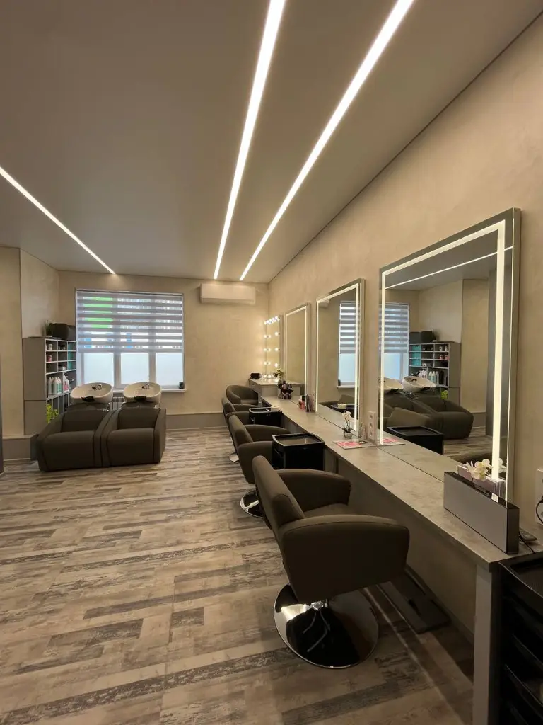 Салон красоты Lisa's Beauty Institut салон красоты - 6