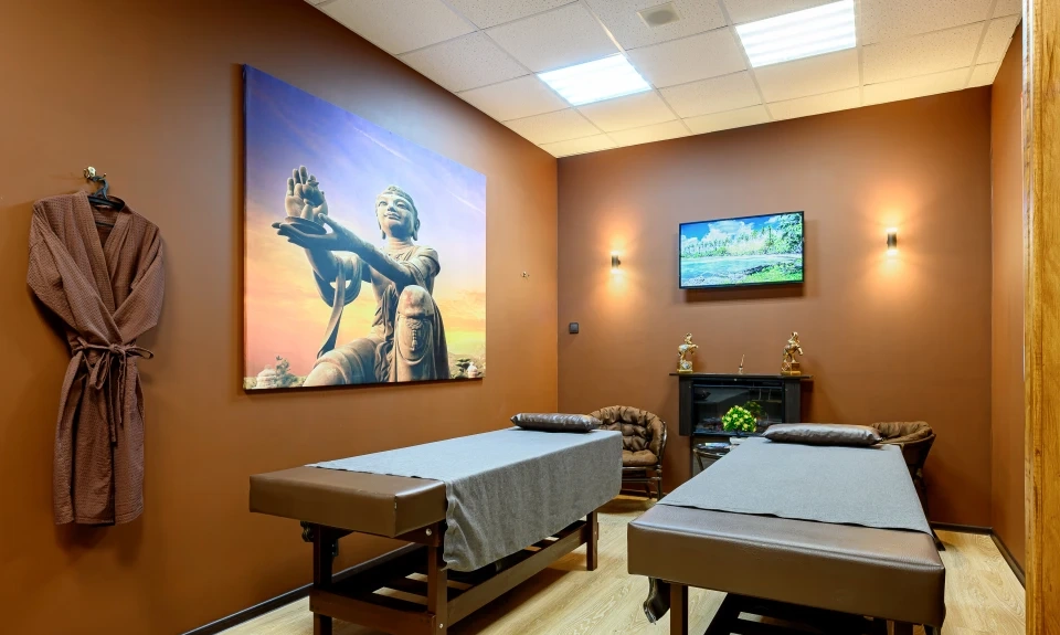 Салон красоты SunriseSpa на проспекте Луначарского - 5